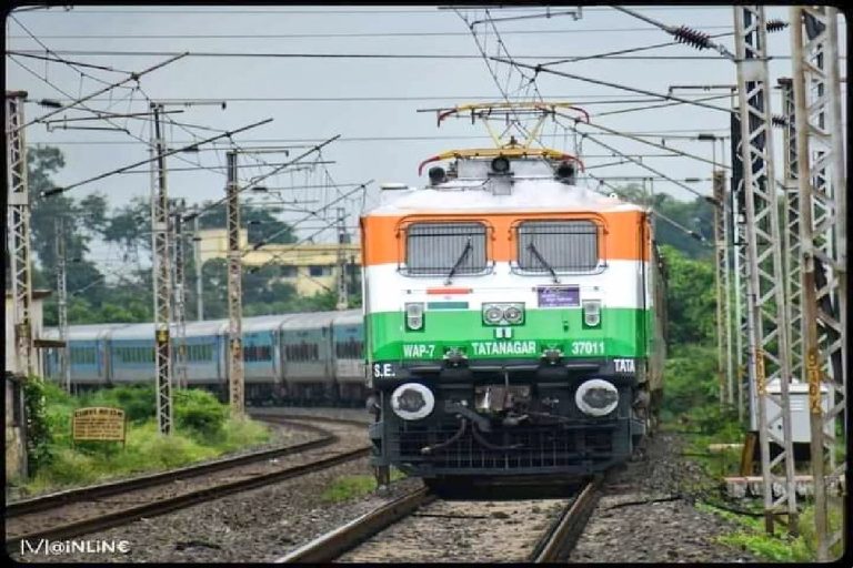 Indian Railway: धनबाद-भुवनेश्वर के बीच दौड़ेगी स्पेशल ट्रेन, जानिए क्या है टाइम टेबल
