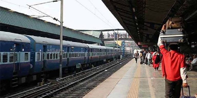 Indian Railways : हावड़ा- गोमती नगर-हावड़ा स्पेशल ट्रेन रद्द रहेगी