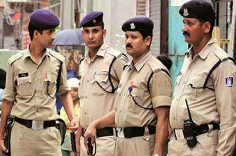 Vijayadashami 2024: रांची में 2000 पुलिस कर्मियों की तैनाती, इन रूटों पर वाहनों का परिचालन बंद