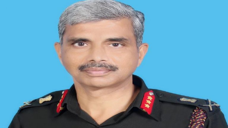लेफ्टिनेंट जनरल मनोज कुमार कटियार सैन्य अभियान के अगले महानिदेशक नियुक्त, जानिए इनसे जुड़ी खास बातें लेफ्टिनेंट जनरल मनोज कुमार कटियार सैन्य अभियान के अगले महानिदेशक नियुक्त, जानिए इनसे जुड़ी खास बातें
