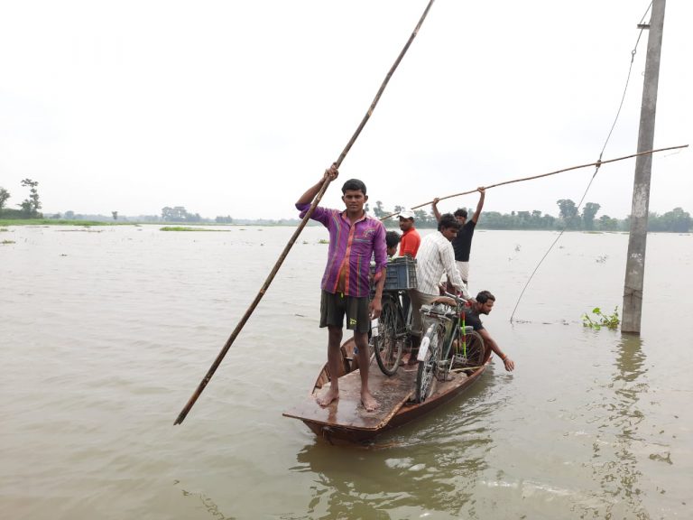Bihar Weather Forecast, Flood LIVE Updates: नेपाल सहित बिहार और पड़ोसी राज्यों में लगातार बारिश से लगभग सभी नदियां उफान पर