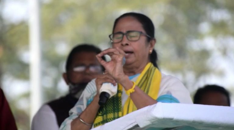WB Poll 2021: तो चुनाव जीतने के बाद भी बंगाल में बीजेपी गिरा देगी TMC की सरकार…रैली में ममता बनर्जी ने जताई आशंका, लोगों से की ये अपील