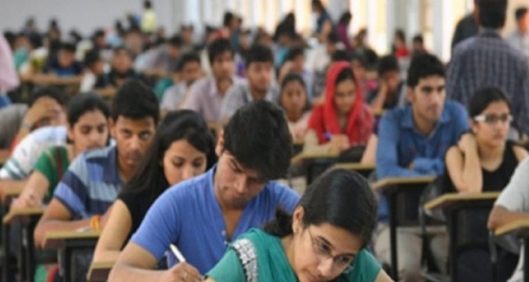 JEE Advanced 2024 : अंतिम दिनों में विशेष रणनीति के साथ आईआईटी में दाखिले की करें तैयारी 