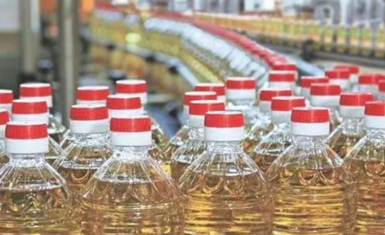 Cooking Oil Price Hike: पर्व से पहले 200 रुपये के करीब पहुंचा सरसों का तेल, Refined ऑयल के प्राइस में भी तेजी