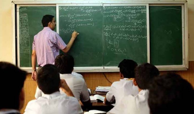 झारखंड के सरकारी स्कूलों में 5वीं तक के शिक्षकों को मध्य विद्यालय में प्रोन्नति के लिए पास करना होगा जेटेट