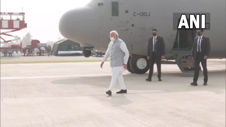 Purvanchal Expressway Inauguration : पूरबियों को मिली विकास की ‘उड़ान’, रनवे पर दिखा फाइटर प्लेन का पराक्रम