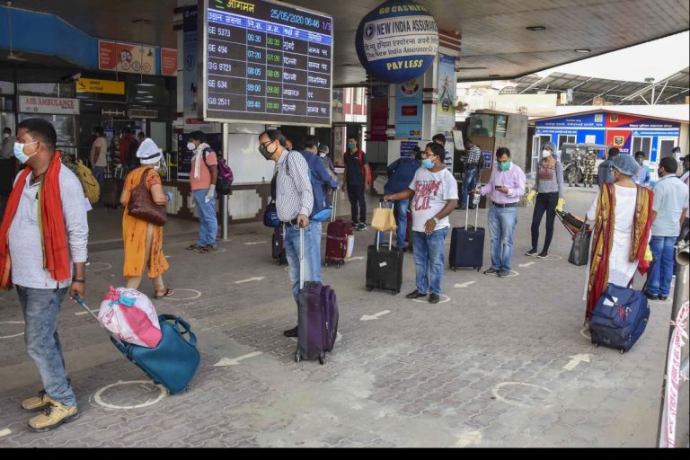 बिना RT-PCR जांच के बिहार में एंट्री बंद, महाराष्ट्र, पंजाब और केरल से आए यात्रियों को पटना एयरपोर्ट पर दिखानी होगी रिपोर्ट