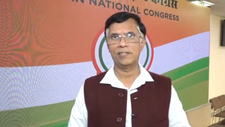 Lucknow: PM मोदी पर आपत्तिजनक टिप्पणी कर बुरी तरह फंसे कांग्रेस नेता पवन खेड़ा, हजरतगंज में FIR दर्ज