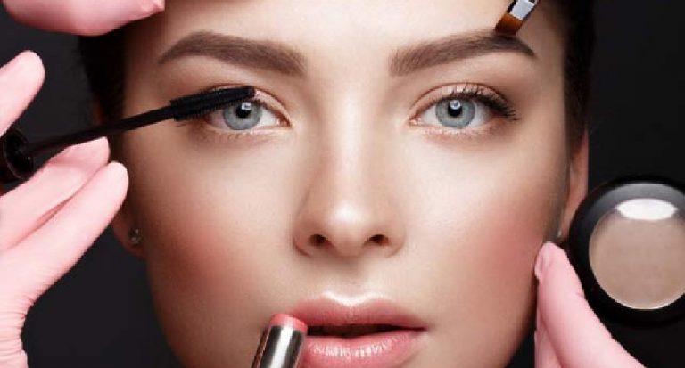 Quick Makeup Tips: सुबह-सुबह आपका समय बचाने में मदद करेंगे ये मेकअप टिप्स,जानें