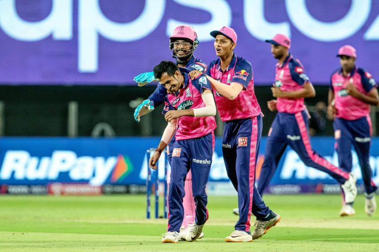 IPL 2022 Points Table: आईपीएल प्वाइंट टेबल में भारी फेरबदल, देखें टॉप पर कौन और कौन सबसे आखिरी स्थान पर