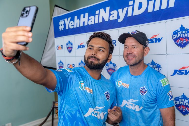 IPL 2022: रिकी पोंटिंग ने ऋषभ पंत को भविष्य का सफल भारतीय कप्तान बताया, रोहित शर्मा से कर दी तुलना IPL 2022: रिकी पोंटिंग ने ऋषभ पंत को भविष्य का सफल भारतीय कप्तान बताया, रोहित शर्मा से कर दी तुलना