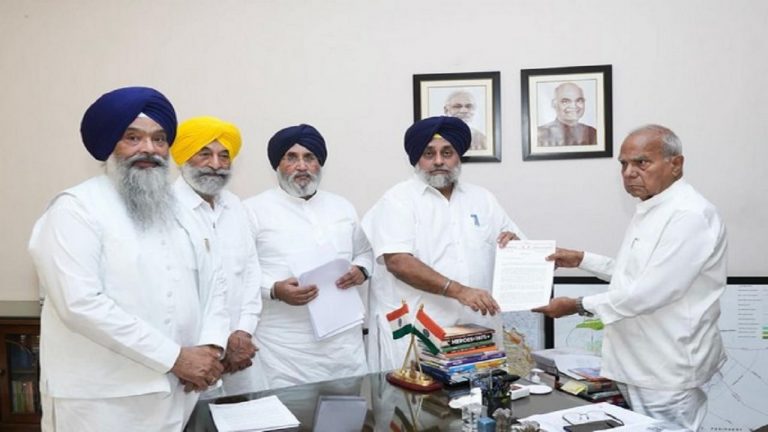 Sidhu Moose Wale Murder: पंजाब गर्वनर से मिले शिअद प्रतिनिधि, AAP सरकार को बर्खास्त करने की मांग