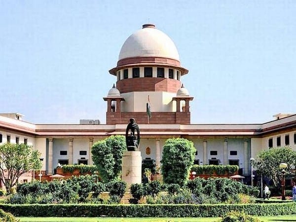अब गाउन और कोर्ट नहीं ये पहनकर अदालत में दलील देंगे वकील, SC ने जारी किया निर्देश