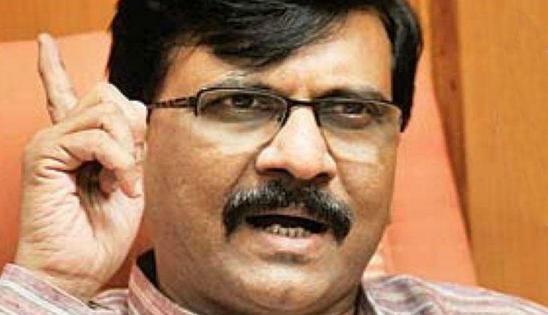 दिल्ली हिंसा : शिवसेना सांसद संजय राउत ने पीएम मोदी और अमित शाह पर साधा निशाना, सिख दंगों की दिलाई याद