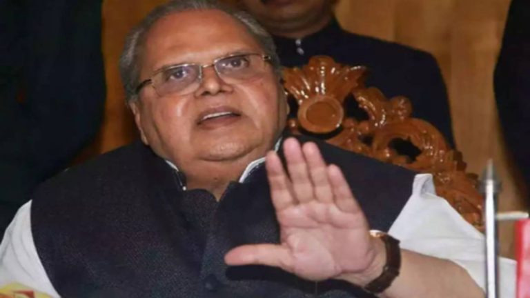 बीमा घोटाला मामले में सीबीआई ने सत्यपाल मलिक से मांगा स्पष्टीकरण, जानें क्या हैं बुलाने के कारण