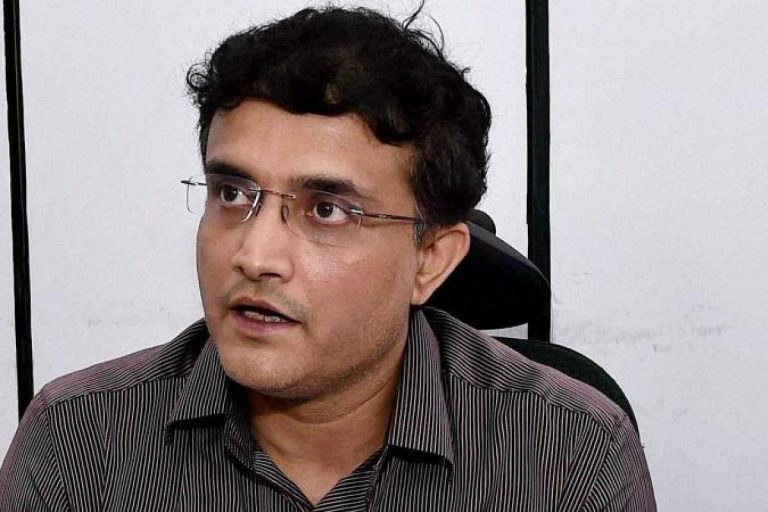 कोरोना पॉजिटिव होने के बाद अस्पताल में भर्ती हुए सौरव गांगुली, Omicron टेस्ट के लिए भेजा जाएगा सैंपल