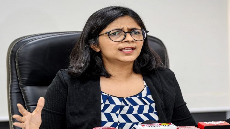 Swati Maliwal: को मनाने में जुटी आप, पार्टी नेताओं ने की मुलाकात