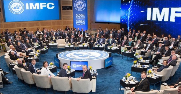 IMF ने लगाया अनुमान भारत की अर्थव्यस्था दुनिया भर में सबसे आगे, जानें कितनी होगी आर्थिक वृद्धि IMF ने लगाया अनुमान भारत की अर्थव्यस्था दुनिया भर में सबसे आगे, जानें कितनी होगी आर्थिक वृद्धि