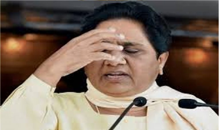 बसपा विधायकों की बगावत नाकाम, विपक्ष में बिखराव