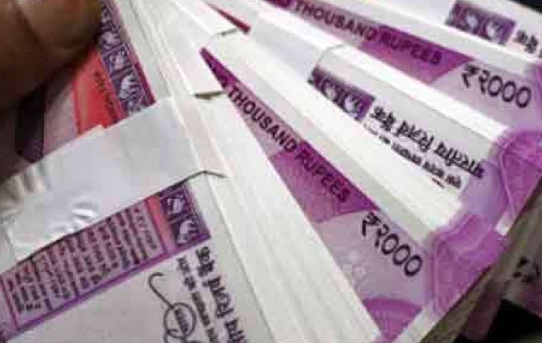Tax Refund: केंद्र सरकार ने 91.30 लाख से अधिक लोगों को 1,12,489 करोड़ रुपये लौटाये