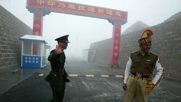 पूर्वी लद्दाख गतिरोध: भारत और चीन के बीच  तीसरे दौर की वार्ता, जानें किन मुद्दों परो होगी चर्चा