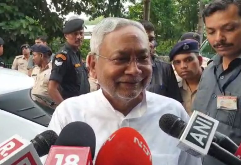 बीबीसी व अदाणी मामले में नीतीश कुमार का भाजपा पर हमला, बोले- मोदी सरकार को आलोचना सुनना पसंद नहीं