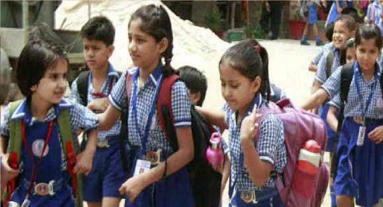 Munger: अवैध शराब के खिलाफ जंगल में छापेमारी कर नष्ट किये गये 10 भट्ठी और 2500 किलो महुआ जावा, 2 गिरफ्तार Munger: अवैध शराब के खिलाफ जंगल में छापेमारी कर नष्ट किये गये 10 भट्ठी और 2500 किलो महुआ जावा, 2 गिरफ्तार