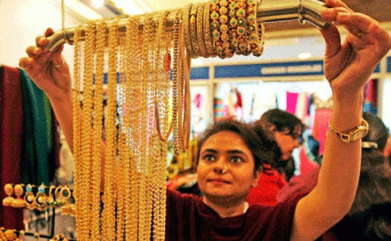 Gold Price Today : बड़ा मौका ! सोने की कीमत में 11 हजार की भारी गिरावट