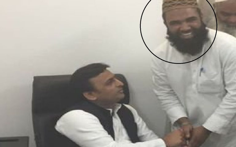 Ghaziabad Case Updates : मुस्लिम बुजुर्ग को पीटने के मामले में सपा नेता उम्मेद पहलवान गिरफ्तार Ghaziabad Case Updates : मुस्लिम बुजुर्ग को पीटने के मामले में सपा नेता उम्मेद पहलवान गिरफ्तार