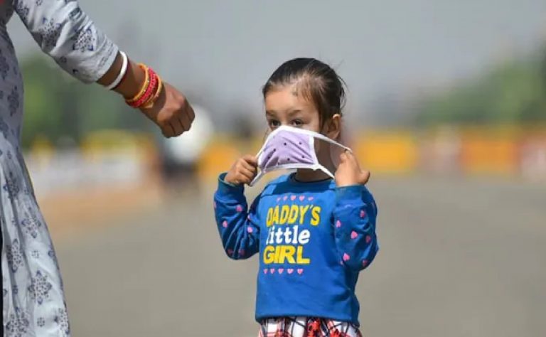 अगर कोरोना का नया वैरिएंट आया तो नवंबर तक रोज आयेंगे डेढ़ लाख मामले या फिर आये ही नहीं Third Wave