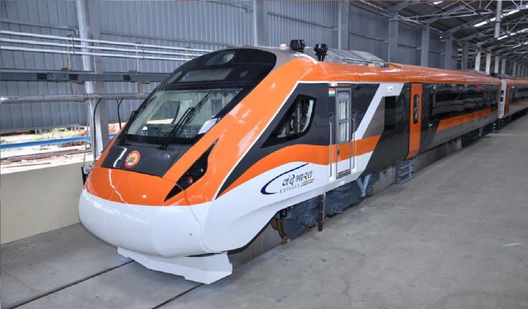 Vande Bharat Train: बरेली के यात्रियों को मिली वंदे भारत ट्रेन, जंक्शन पर स्टॉपेज का समय तय, जानें कब से चलेगी
