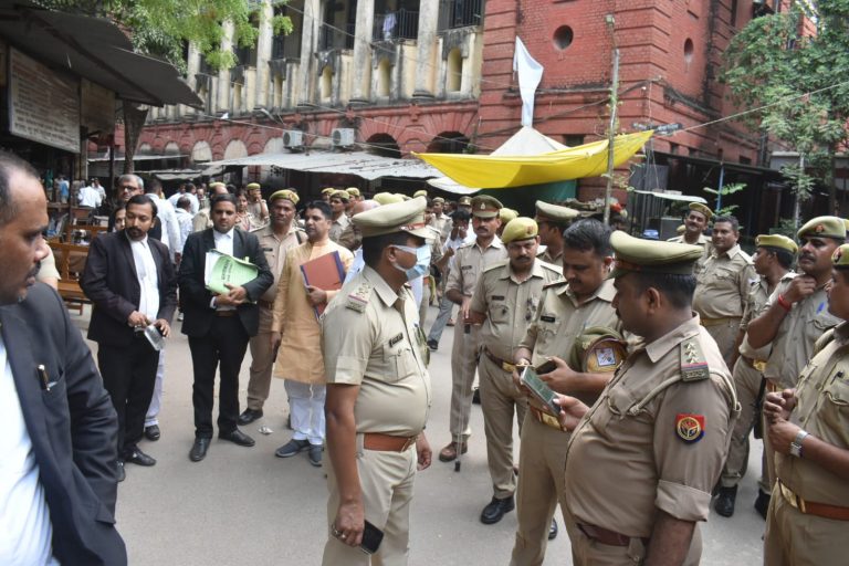 ज्ञानवापी मामले पर वाराणसी जिला कोर्ट में दोनों पक्षों ने रखे अपने-अपने दावे, यहां पढ़ें विस्‍तार से…