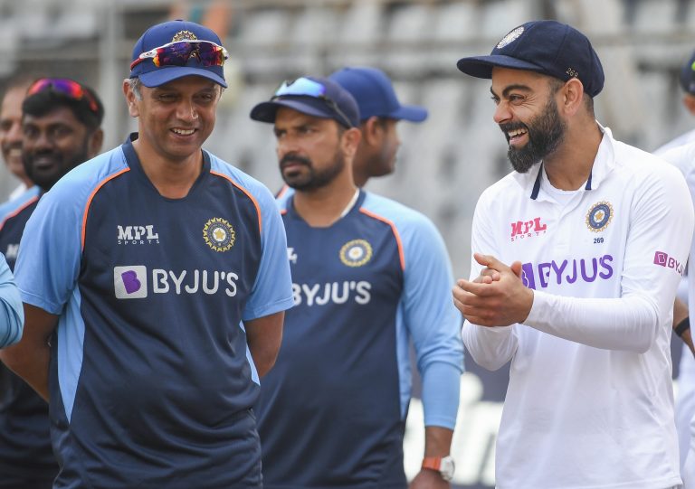 Ind vs NZ: राहुल द्रविड़ के बाद टीम इंडिया ने जीता दिल, वानखेड़े के पिच क्यूरेटर को दिये 35000 रुपये