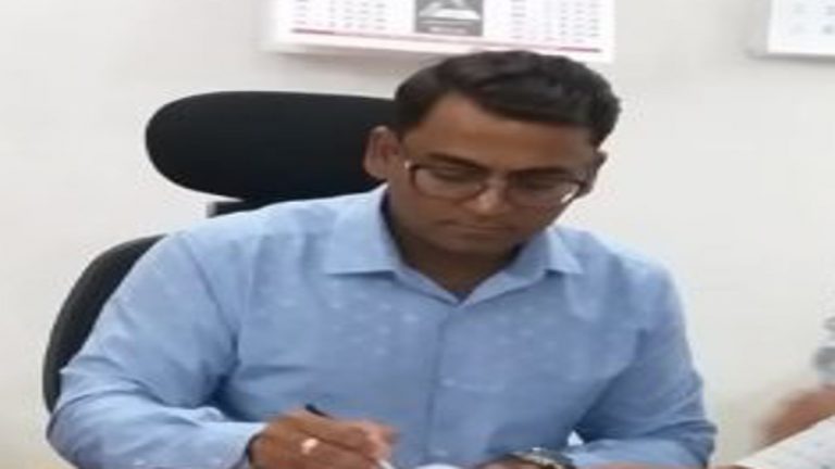 विशाल सागर बने रांची के नये DDC, अनन्य मित्तल ने पश्चिमी सिंहभूम DC का संभाला पदभार