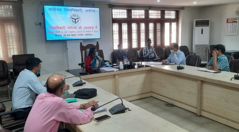 Aligarh News: एक महीने में 13318 मरीजों को एंबुलेंस ने 6 मिनट 32 सेकेंड में पहुंचाया अस्पताल