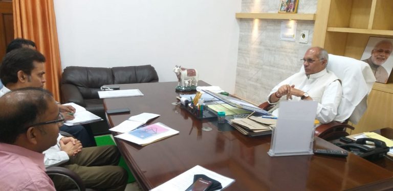 किसानों के दुग्ध मूल्य का भुगतान समय से हो, बिचौलियों की भूमिका समाप्त किया जाए- धर्मपाल सिंह किसानों के दुग्ध मूल्य का भुगतान समय से हो, बिचौलियों की भूमिका समाप्त किया जाए- धर्मपाल सिंह