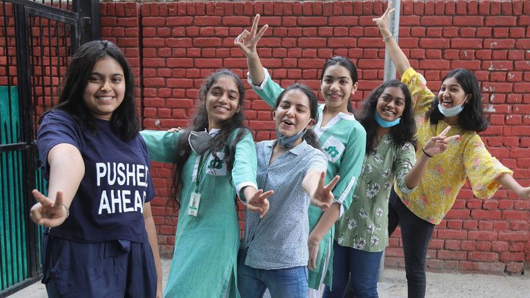 Bihar Board 12th Result 2023: बिहार बोर्ड ने 13 लाख इंटर छात्रों का जारी किया रिजल्ट, आयुषी ननंद ने बनी टॉपर