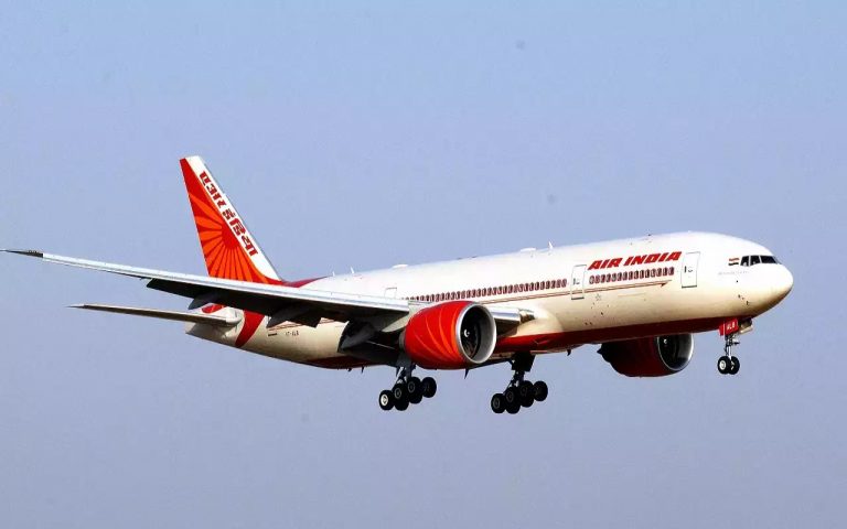 एयर इंडिया की 70 फ्लाइट कैंसिल, अचानक अवकाश पर चले गए क्रू मेंबर