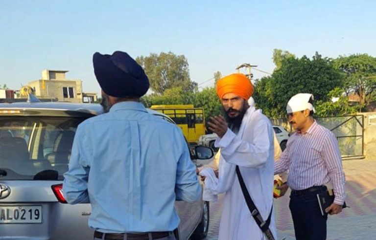 Lok Sabha Election 2024 : जेल में बंद ‘वारिस पंजाब दे’ प्रमुख अमृतपाल सिंह लड़ेगा चुनाव, मां ने कही ये बात