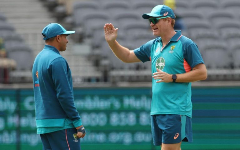 IND vs AUS: ऑस्ट्रेलियाई कोच ने बनाई खास रणनीति, बताया कैसे टीम इंडिया को दे सकते हैं पटखनी