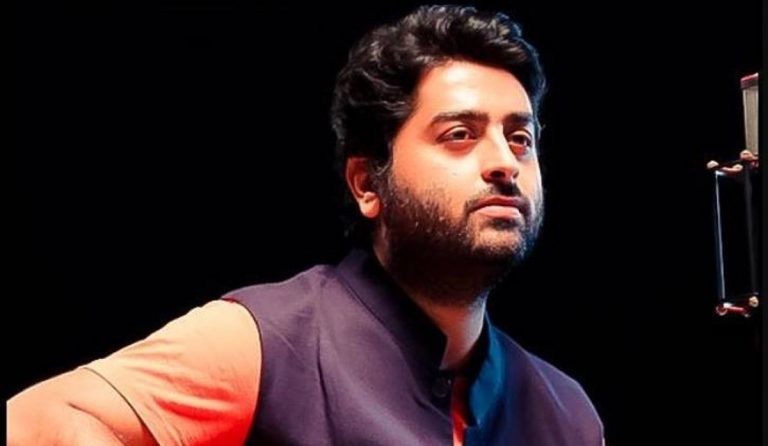 सिंगर अरिजीत सिंह ने निभाई दोस्ती, हिमांशु मालिक की आनेवाली फिल्म ‘चित्रकूट’ के  लिए गाया रोमांटिक ट्रैक