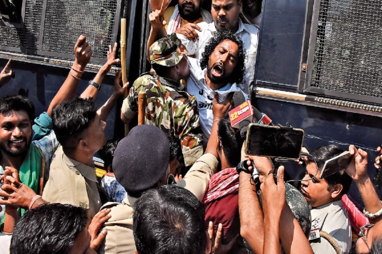 स्टूडेंटस के झारखंड बंद के दौरान 199 गिरफ्तार, लेकिन इन जिलों में रहा बेअसर