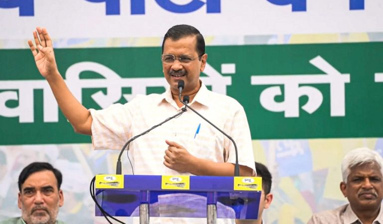 ‘आज खुशी के मौके पर मनीष जी और जैन साहब की आ रही है याद’, बोले अरविंद केजरीवाल