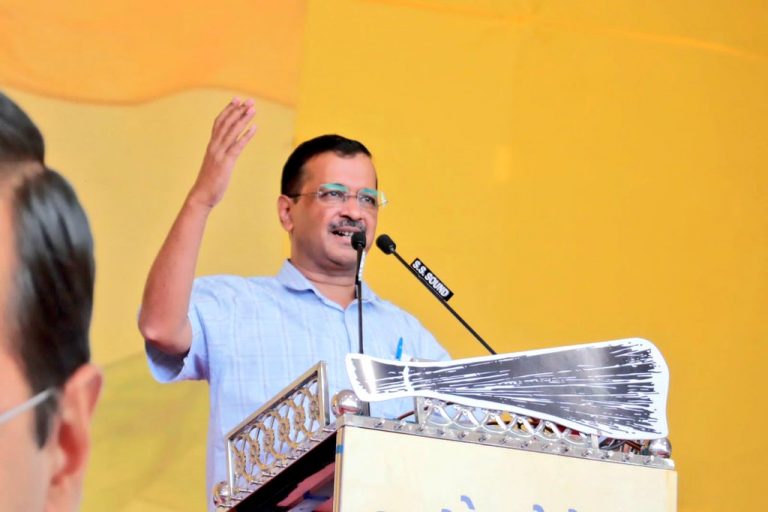 दिल्ली में आज से चलेगा AAP का डोर-टू-डोर अभियान, केंद्र के खिलाफ नया मोर्चा