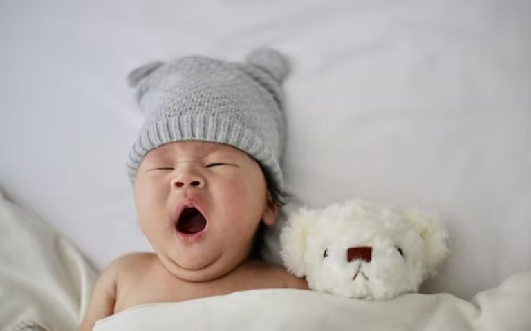 Baby Boys-Girls Names: बच्चों का रखें यूनिक नाम और समझे अर्थ, यहां देखें List