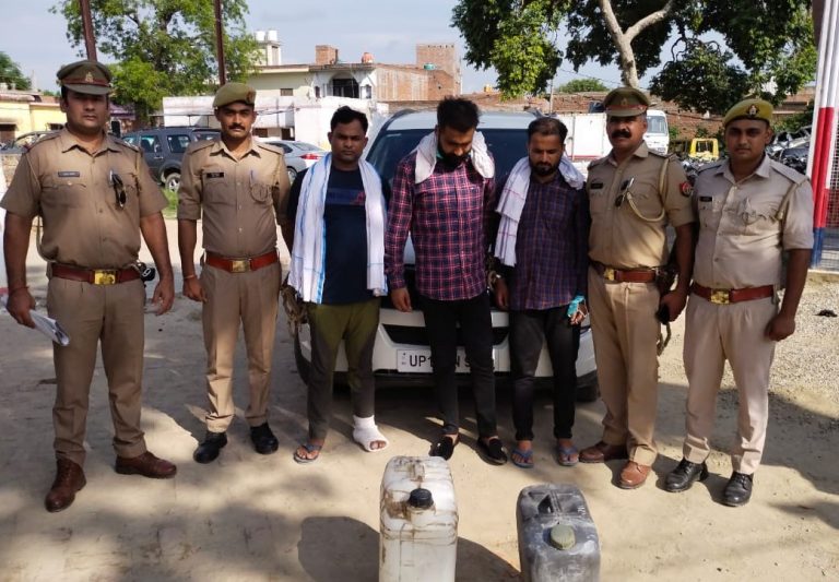 बरेली में पेट्रोल पंप से तेल चोरी करने के तीन आरोपी गिरफ्तार, जानें कैसे देते थे घटना को अंजाम…