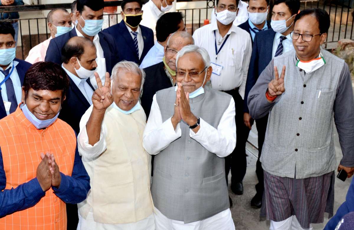 Nitish Cabinet Expansion: बिहार से दिल्ली बुलाए गए BJP के बड़े नेता! नीतीश कैबिनेट विस्तार को लेकर आ सकती है बड़ी खबर
