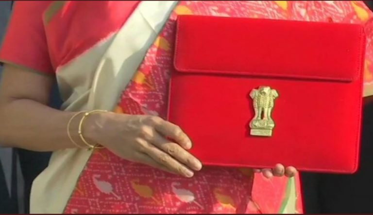 Budget 2021 in Hindi : ‘इन्हें अब नहीं भरना होगा टैक्स,सोना-चांदी पर कस्टम ड्यूटी घटा’, जानें बजट की खास बातें