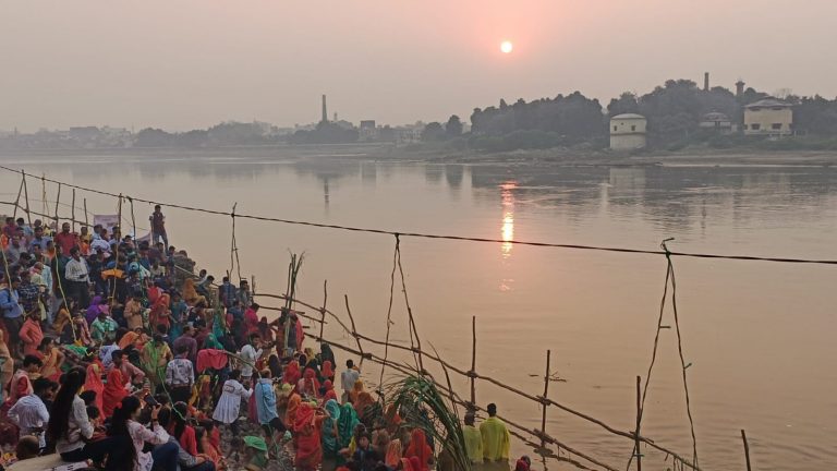 Morbi Cable Bridge Collapses के बाद बिहार में अलर्ट, सुबह में उगते सूर्य को दिया जायेगा अर्घ्य