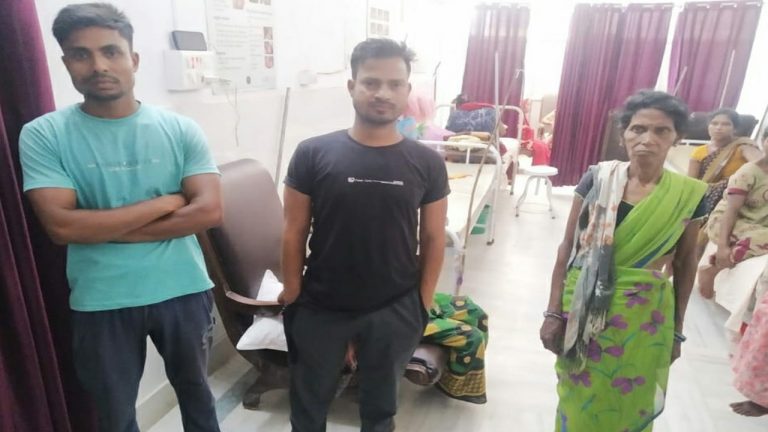 झारखंड के गुमला में मां की ममता शर्मसार, नवजात को जंगल में फेंका,पत्ता चुनने गयी दूसरी महिला ने बचायी जान